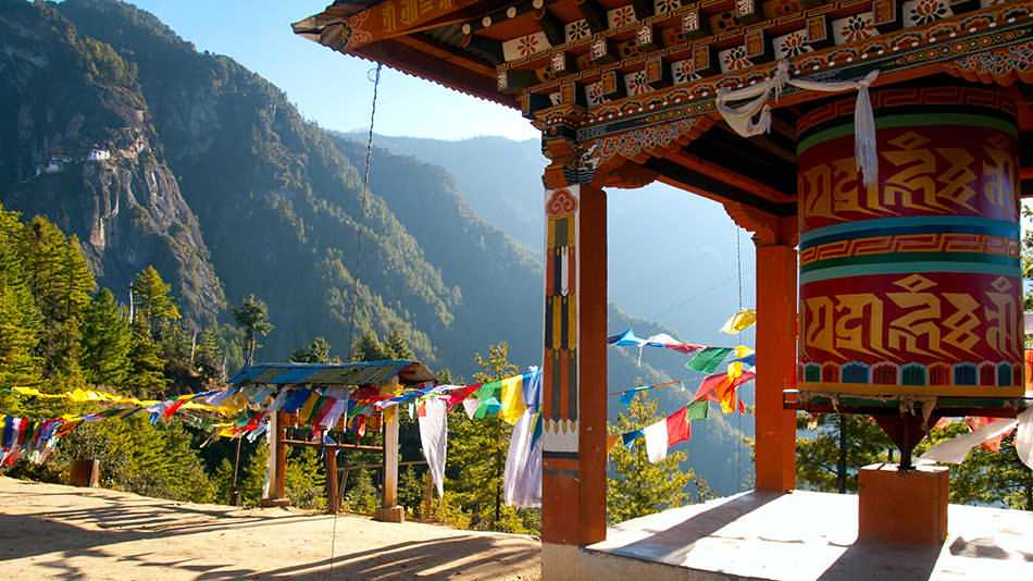 16 Days China|Nepal|Bhutan Family & Kids-friendly Tours Xi'an Xining Lhasa Shigatse Kathmandu Paro Thimphu Punakha Phobjikha